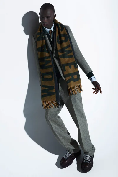 Look 12